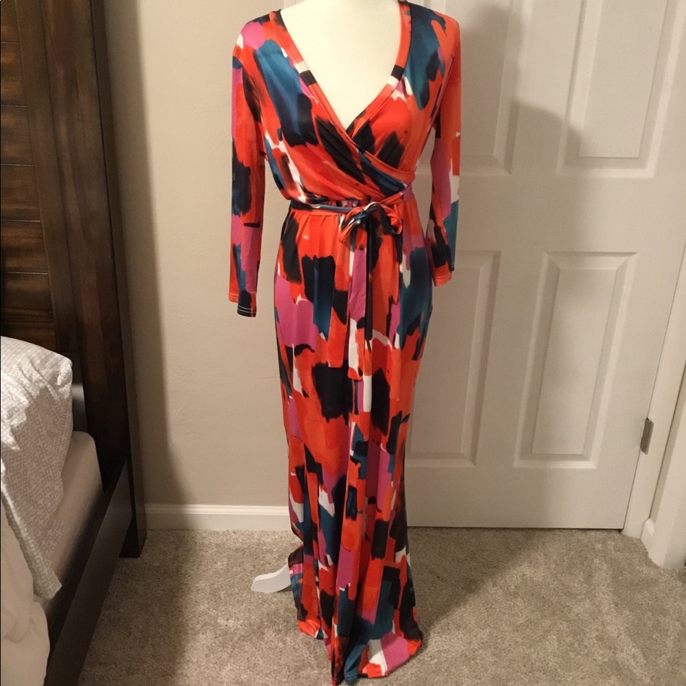 Colorful Maxi Sleeved Wrap Top Dress. New w/o Tags